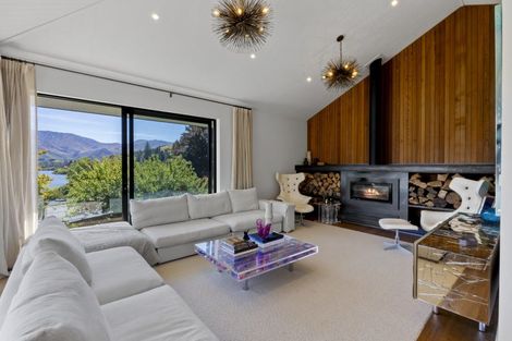 Photo of property in 27 Arrowtn-lke Hayes Road, Lake Hayes, Queenstown, 9371