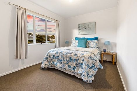 Photo of property in 24 Garton Drive, Massey, Auckland, 0614