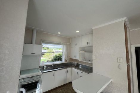 Photo of property in 27 Somerset Street, Brooklands, New Plymouth, 4310