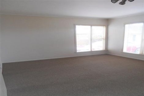 Photo of property in 1/68 Titirangi Road, New Lynn, Auckland, 0600