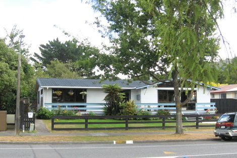 Photo of property in 10 Gemstone Drive, Birchville, Upper Hutt, 5018