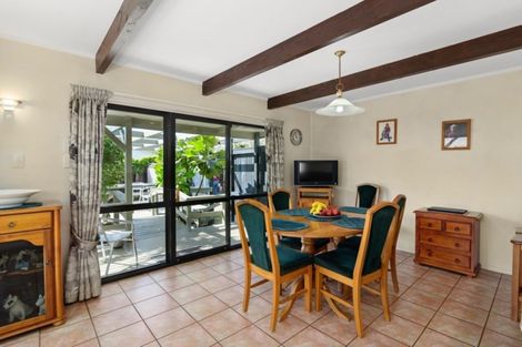 Photo of property in 10 Barron Crescent, Fenton Park, Rotorua, 3010