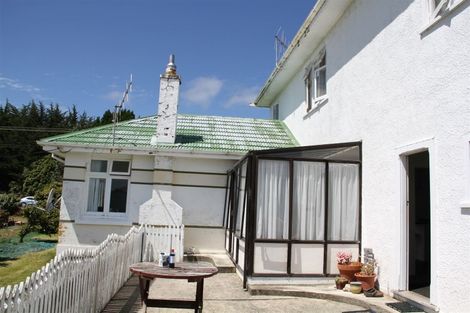 Photo of property in 33 Main Road, Tuatapere, 9620