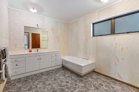 Photo of property in 26 Kiwi Avenue, Maunu, Whangarei, 0110