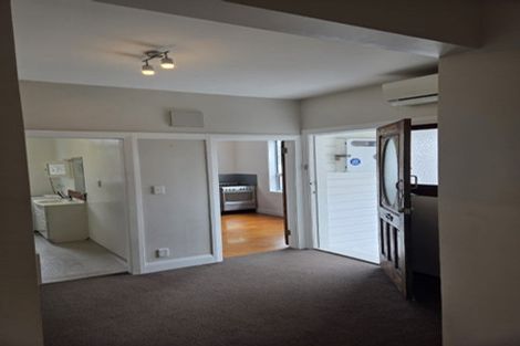 Photo of property in 14 Rolleston Street, Mount Cook, Wellington, 6021