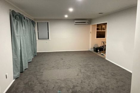 Photo of property in 18 Resolute Way, Papakura, 2110