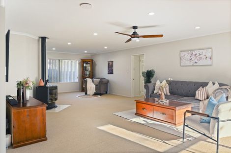 Photo of property in 7 Frame Place, Owhata, Rotorua, 3010