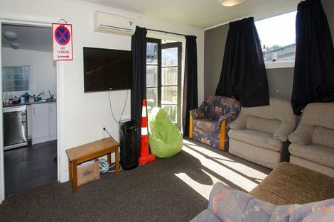 Photo of property in 136 Forth Street, North Dunedin, Dunedin, 9016