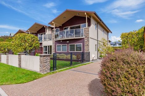 Photo of property in 3/15 Tremaine Avenue, Two Mile Bay, Taupo, 3330