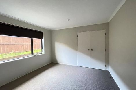 Photo of property in 17 Bonny Crescent, Massey, Auckland, 0614