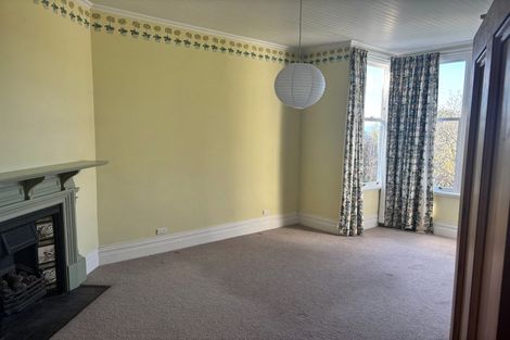 Photo of property in 12 Fairview Crescent, Kelburn, Wellington, 6012