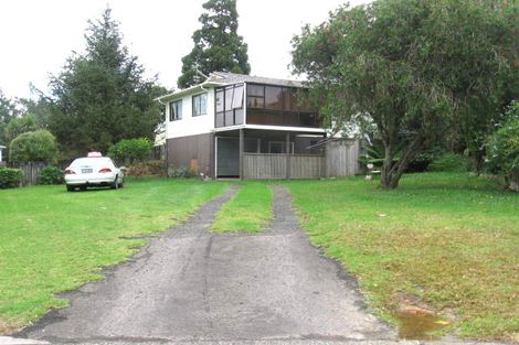 Photo of property in 13 Dallow Place, Henderson, Auckland, 0612