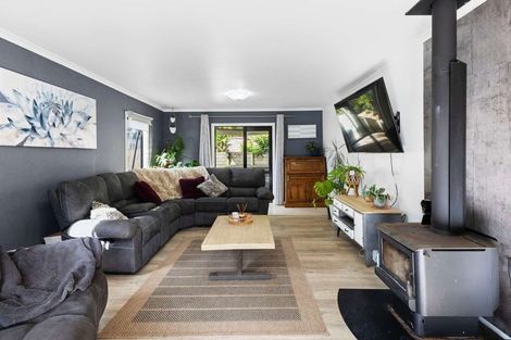 Photo of property in 7 Waterloo Place, Westown, New Plymouth, 4310