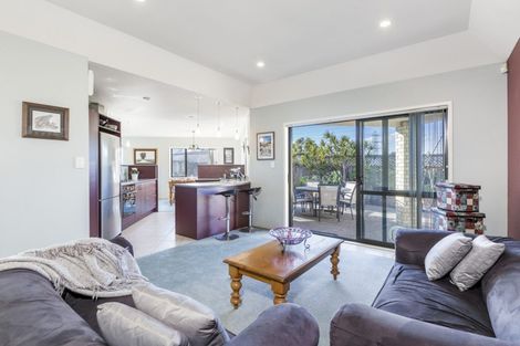 Photo of property in 139 Flanshaw Road, Te Atatu South, Auckland, 0610