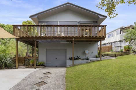 Photo of property in 25 Cantina Avenue, Bayview, Auckland, 0629