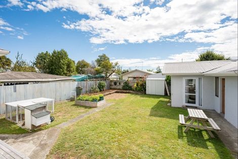 Photo of property in 32 Tennyson Crescent, Stoke, Nelson, 7011