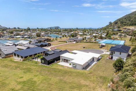 Photo of property in 16 Ian Hopper Way, Pauanui, 3579