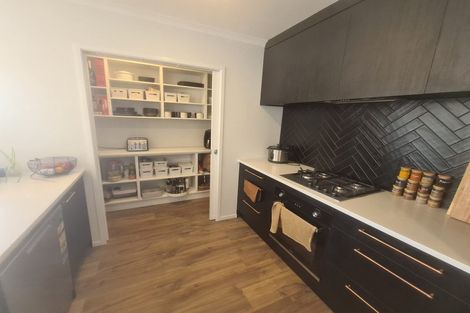 Photo of property in 2 Winstone House Road, Paerata, 2124