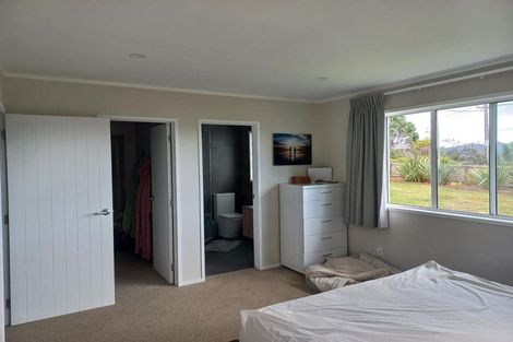 Photo of property in 159 Upper Orewa Road, Wainui, Silverdale, 0992