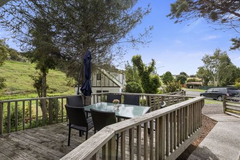 Photo of property in 35 Resolution Road, Welcome Bay, Tauranga, 3112