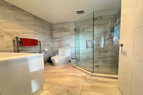 Photo of property in 8 Pakaraka Drive, Papakura, 2110