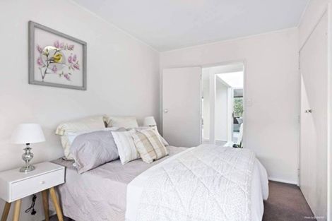 Photo of property in 2/12 Imogene Way, Half Moon Bay, Auckland, 2012