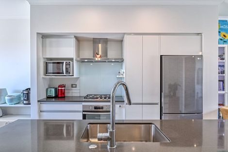 Photo of property in 6 Walter Merton Road, Hobsonville, Auckland, 0616