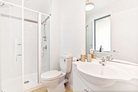 Photo of property in 36 Gunner Drive, Te Atatu Peninsula, Auckland, 0610