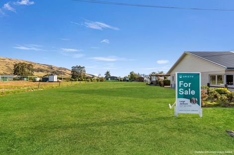 Photo of property in 10 Westoe Street, Waikaia, 9778