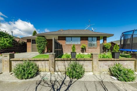 Photo of property in 76 Kapanui Road, Waikanae, 5036