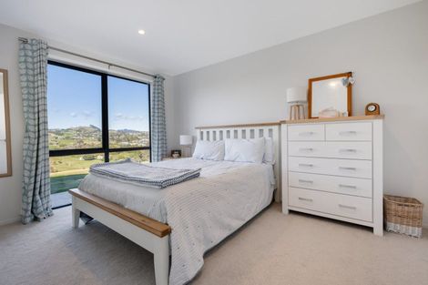 Photo of property in 24 Eagleview Rise, Welcome Bay, Tauranga, 3175