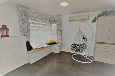 Photo of property in 15 Greenock Street, Redwood, Christchurch, 8051