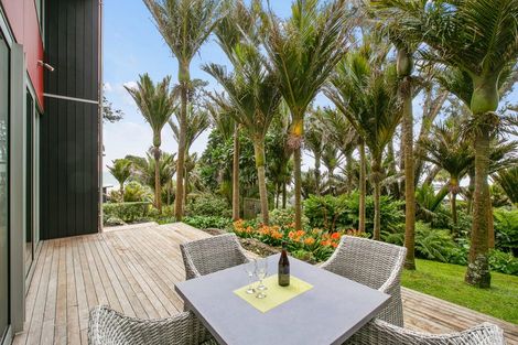 Photo of property in 11a Shearer Drive, Oakura, 4314