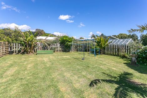 Photo of property in 15 Moray Place, Whiritoa, Whangamata, 3691