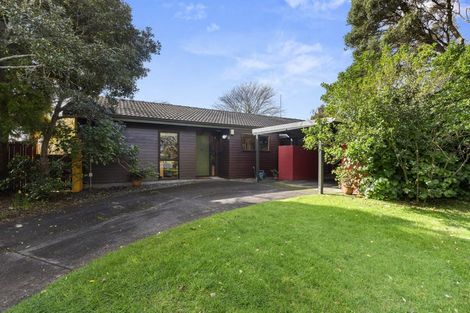 Photo of property in 9 Warden Place, Mangere Bridge, Auckland, 2022
