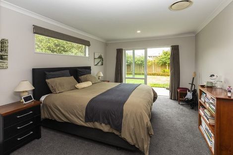 Photo of property in 12 Westpark Drive, Burnside, Christchurch, 8053