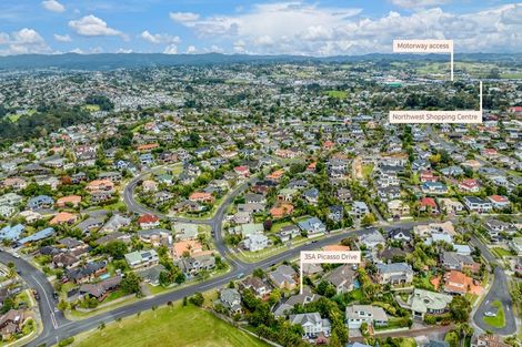 Photo of property in 35a Picasso Drive, West Harbour, Auckland, 0618