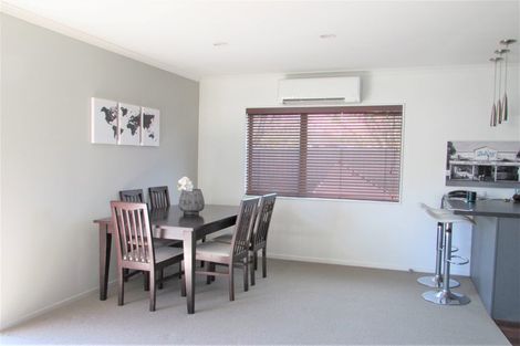 Photo of property in 364a Cambridge Terrace, Naenae, Lower Hutt, 5011