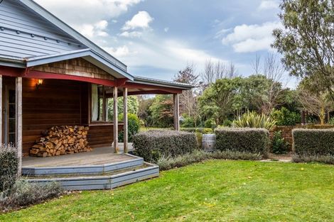 Photo of property in 841 Cowper Road, Dannevirke, 4976