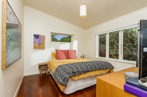 Photo of property in 1/16a Bardia Street, Belmont, Auckland, 0622