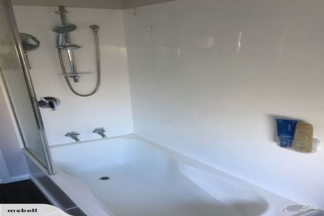 Photo of property in 124 Warren Crescent, Hillmorton, Christchurch, 8025