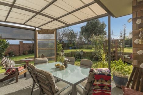 Photo of property in 1 Mckenna Lane, Omokoroa, 3114