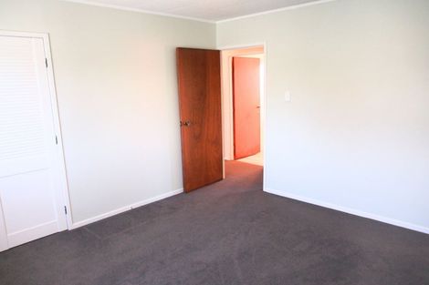 Photo of property in 8 Katrina Place, Massey, Auckland, 0614