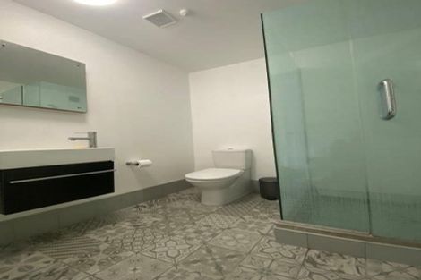 Photo of property in 17 Shannon Street, Mount Victoria, Wellington, 6011