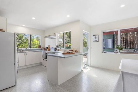 Photo of property in 2/75 Captain Scott Road, Glen Eden, Auckland, 0602