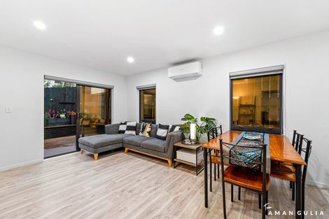 Photo of property in 21b Craigbank Avenue, New Lynn, Auckland, 0600