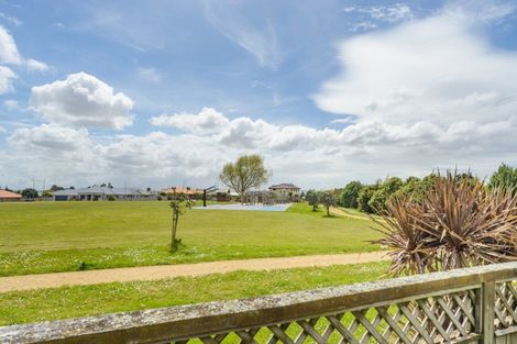 Photo of property in 189 Ruapehu Drive, Fitzherbert, Palmerston North, 4410