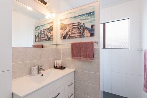 Photo of property in 43 Farnham Drive, Richmond, 7020