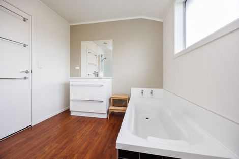 Photo of property in 37a Manson Street, Terrace End, Palmerston North, 4410