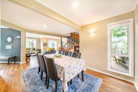 Photo of property in 473 Stokes Valley Road, Stokes Valley, Lower Hutt, 5019